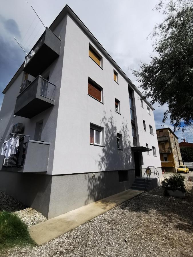 Sea Star Apartment Pula Exteriér fotografie